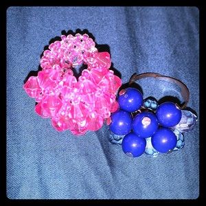 Set of 2 fashion rings blue beads and pink beads